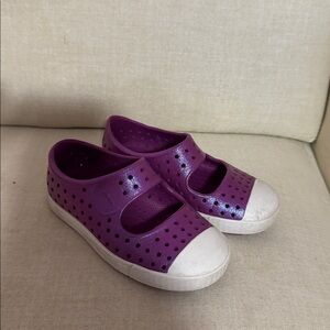 Native Juniper Iridescent Purple Waterproof Shoes Size C7
